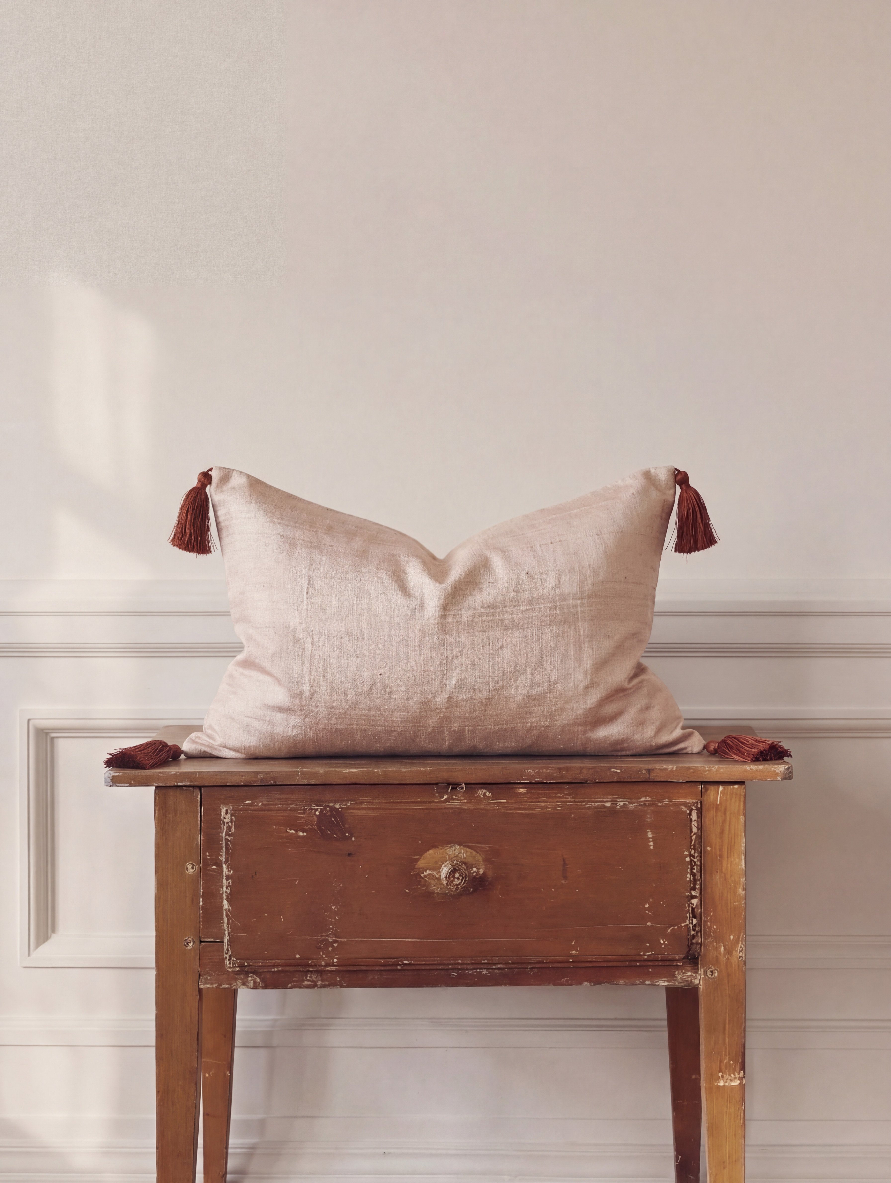 Silk Cushion Dusty Pink